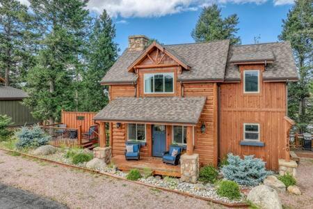 Cabin~Views~Heart Of Town~W&D~Fireplace~Kitchen Вудленд Парк Экстерьер фото